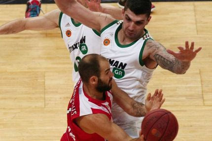 Στο… χριστουγεννιάτικο ΣΕΦ το Ολυμπιακός-Παναθηναϊκός