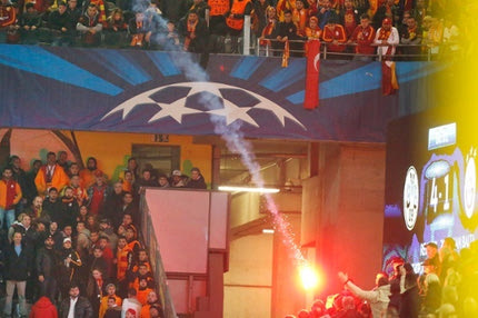 LIVE συζήτηση με Θέμη Καίσαρη