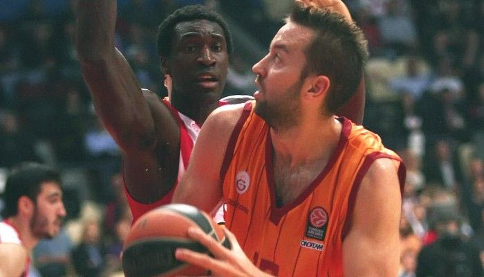 Προπονήσεις με την ΑΕΚ ο Βουγιούκας