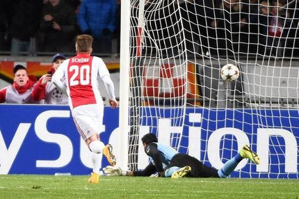 Τα γκολ του Άγιαξ επί του ΑΠΟΕΛ (VIDEOS)