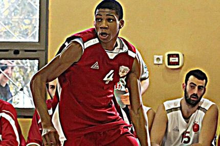 Γιάννης Αντετοκούνμπο: Μια ζωή σαν παραμύθι