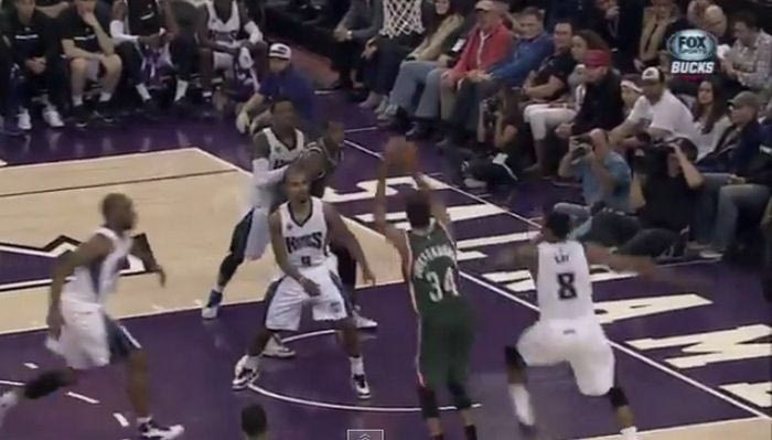 O Αντετοκούνμπο έκανε… χαζό τον Γκέι (VIDEO)