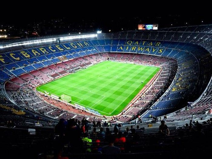 Μαχαίρωσαν δύο οπαδούς της Παρί έξω από το “Καμπ Νόου”