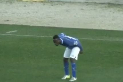 Πανηγύρισε δείχνοντας τα οπίσθιά του (VIDEO)