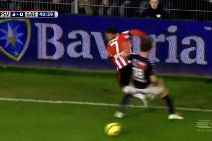 Οι μαγικές ντρίμπλες του Ντεπάι (VIDEO)