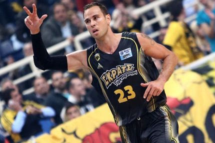 Ίνγκλις: “Γι αυτό έμεινα στην ΑΕΚ”