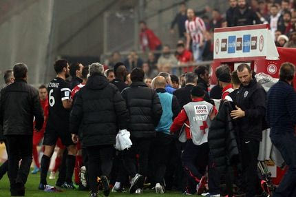 Επεισόδιο Γλύκου με παίκτες του Ολυμπιακού στη φυσούνα