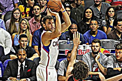 Μπλέικ Γκρίφιν από “άλλη διάσταση” στο Top10 του NBA (VIDEO)
