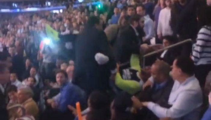 Έβγαλαν… σηκωτό από το γήπεδο άνθρωπο με αναπηρία (VIDEO)