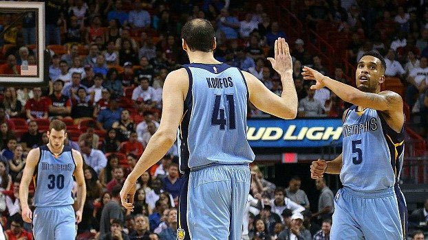 Νίκη στο Μαϊάμι για τους Γκρίζλις, καλός ο Κουφός