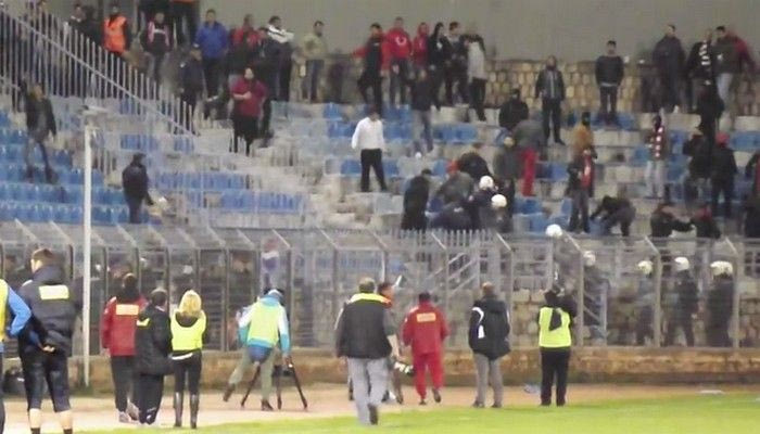 Επεισόδια στο Λαμία – Ολυμπιακός Βόλου (VIDEO)