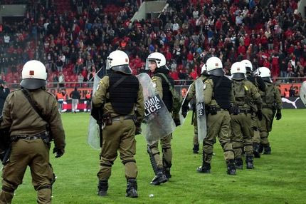 Έντεκα συλλήψεις στο ντέρμπι Ολυμπιακού – ΠΑΟΚ