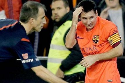 Δια βίου αποκλεισμός στον οπαδό που χτύπησε τον Μέσι (VIDEO)