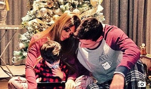 “Χριστουγεννιάτικος” Μέσι (PHOTO)