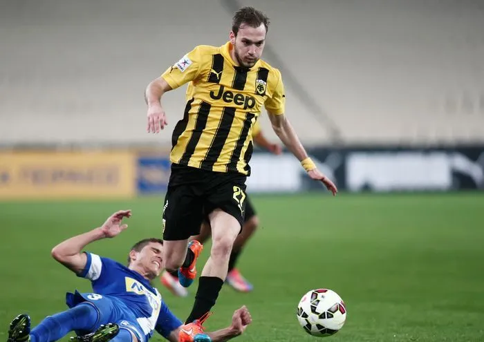 Mέσα Μπαρμπόσα και Μπακάκης