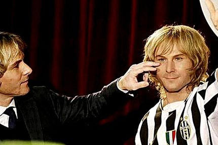 Kέρινο ομοίωμα ο Νέντβεντ