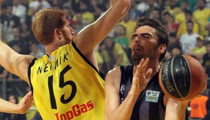 ΚΑΕ για τη συνέχιση του ματς με Άρη: “Τα αστεία πρέπει να τελειώσουν”