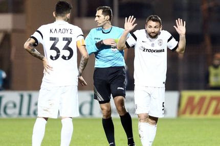 Η τραγική οπισθοχώρηση και η κωμωδία διαιτησία