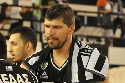 Το μίνι “φλερτ” με Παπαδόπουλο