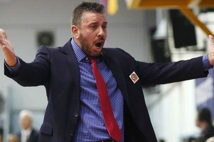 Επιτέθηκε στον Σχινά ο Παπαθεοδώρου, τι γράφτηκε στο φ.α.