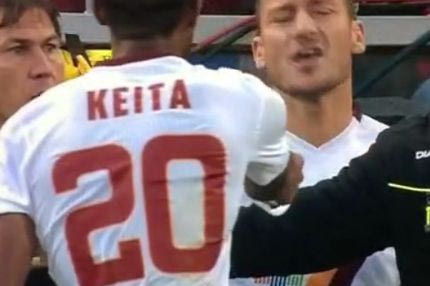 Ο Τότι αρνείται το περιβραχιόνιο (VIDEO)