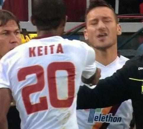 Ο Τότι αρνείται το περιβραχιόνιο (VIDEO)