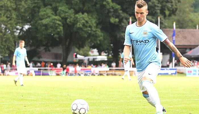 Εξετάζεται ο Ρούσνακ