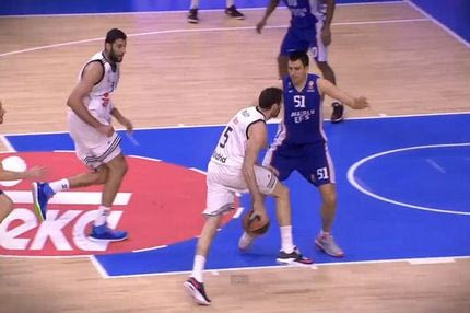 Τρομερό κάρφωμα από Κρις Ράιτ, απίστευτη ασίστ από Ρούντι Φερνάντεθ (VIDEOS)