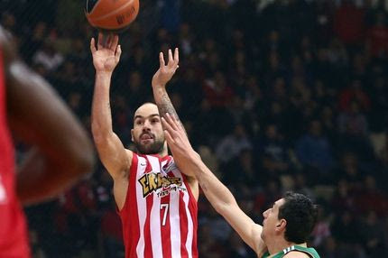 Το τρομερό τρίποντο του Σπανούλη από τα 9 μέτρα! (VIDEO)