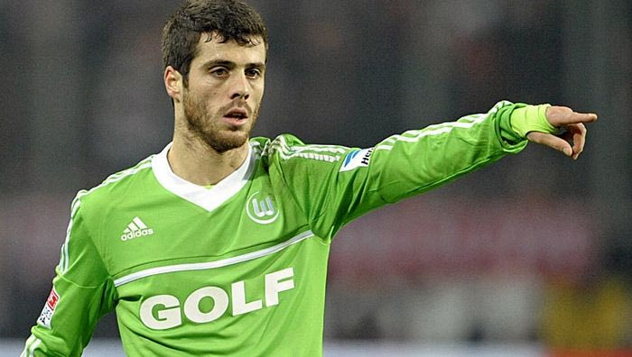 Ανανέωσε μέχρι το 2018 ο Βιεϊρίνια