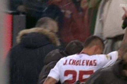 Ασεμνες χειρονομίες του εκνευρισμένου Χολέμπας στους οπαδούς της Τζένοα (VIDEOS)