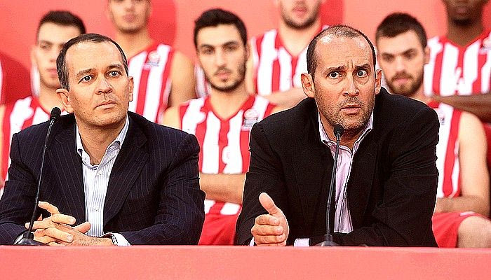 Πρέπει ο Ολυμπιακός να παίξει με το εφηβικό;