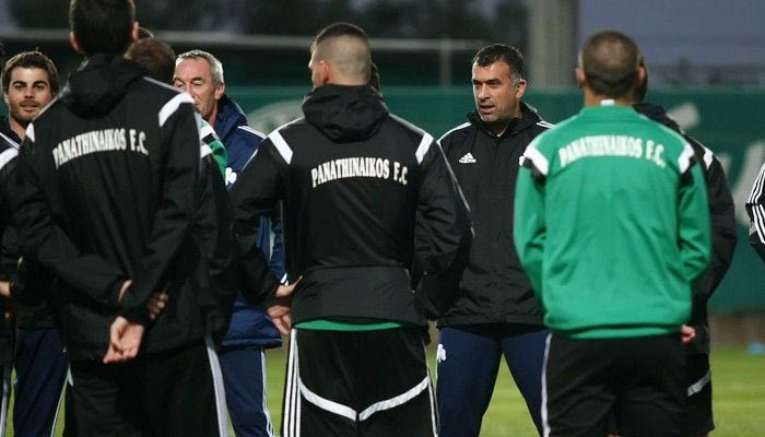 Αναστασίου στους ποδοσφαιριστές: “Γιατί αργούμε να ξυπνήσουμε;”