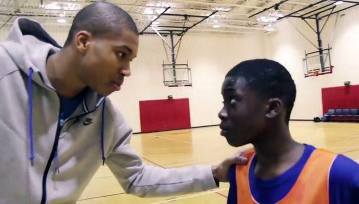 Ο Αντετοκούνμπο σε ρόλο προπονητή (VIDEO)