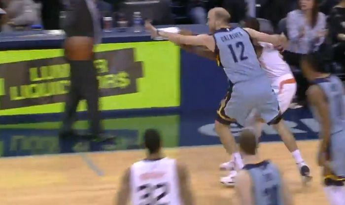 Το κλέψιμο της βραδιάς από τον Καλάθη