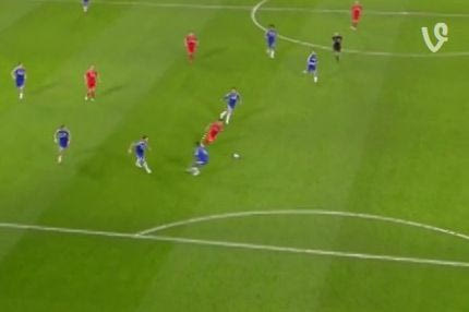 Το τρομερό σόλο του Κουτίνιο και η απάντηση του Κουρτουά (VIDEO)