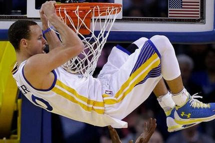 Κάρφωμα από τον Κάρι, δεν το πίστεψε ούτε ο ίδιος (VIDEO)