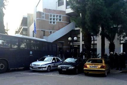 H διαμαρτυρία στη Δεκελείας