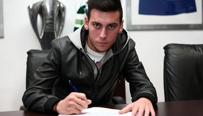 Υπέγραψε για 3,5 χρόνια ο Δώνης