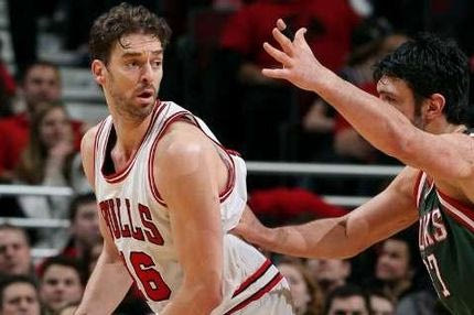 Θεατής ο Giannis στο ρεσιτάλ καριέρας του Γκασόλ