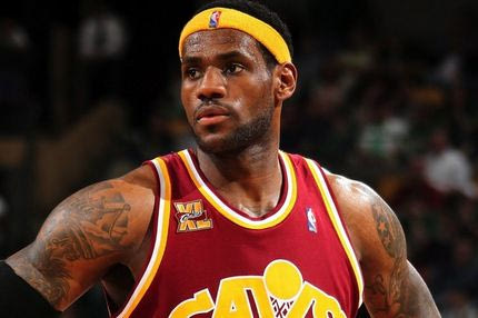 Ο Τζέιμς “ξεπουλάει”