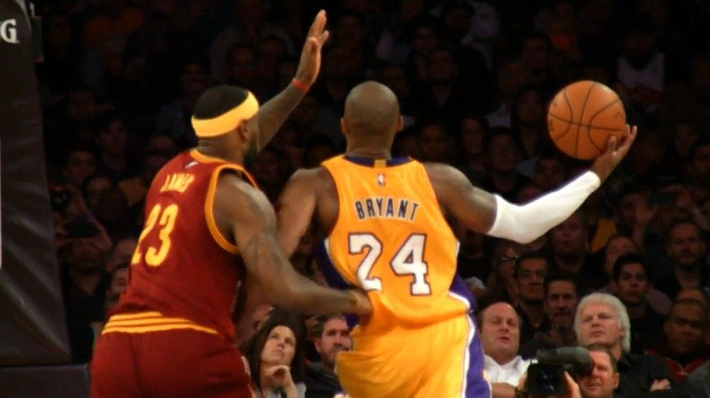 Κόμπε VS Λεμπρόν σε VIDEO Slow Motion