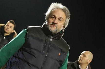 Έξαλλος με τη συντριβή ο Κομπότης