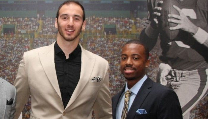 Σκληρή δουλειά από Κουφό. Μαζί με τον ΜακΚόλουμ