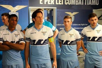 Επετειακή φανέλα με αετό η Λάτσιο (PHOTOS)