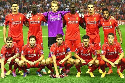 Οι παίκτες της Λίβερπουλ υμνούν τον Στίβεν Τζέραρντ