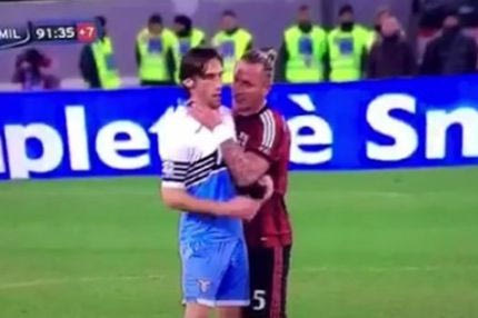 Το “κεφαλοκλείδωμα” του Μεξές στον Μάουρι (VIDEO)