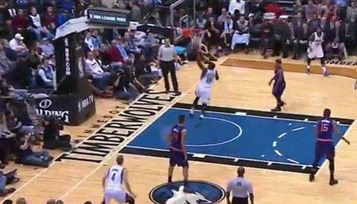 Το χαμένο κάρφωμα που έγινε… ασίστ (VIDEO)