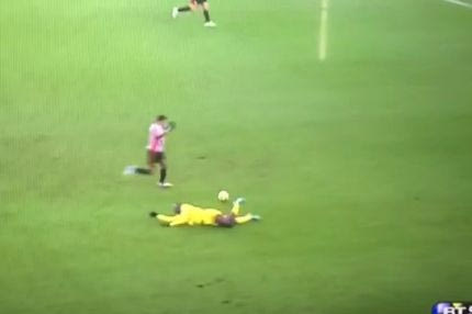 Έφαγε τα μούτρα του ο Μπαλοτέλι (VIDEOS)