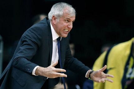 Ομπράντοβιτς: “Εγινε φάουλ που δεν δόθηκε στον Ζήση”